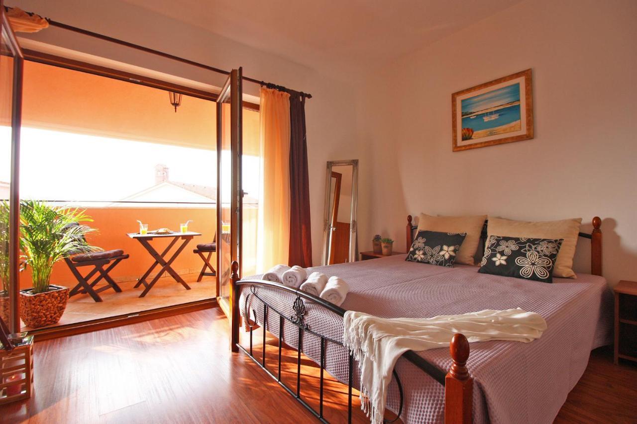 Brijunisol - 3 Apartments Top Position Near The Beautiful Beach Fazana Exterior photo