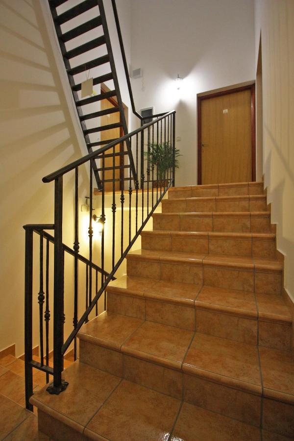 Brijunisol - 3 Apartments Top Position Near The Beautiful Beach Fazana Exterior photo